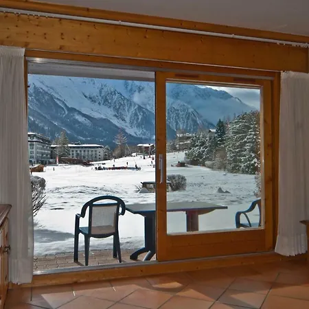 Apartman Front Slope