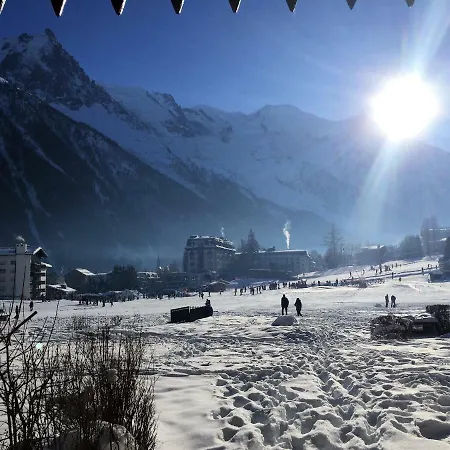 Apartman Front Slope