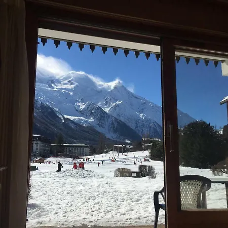 Apartman Front Slope