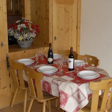 Apartman Front Slope *