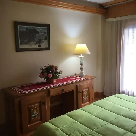 Front Slope Apartman Chamonix