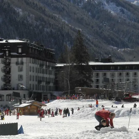 Front Slope Apartman *