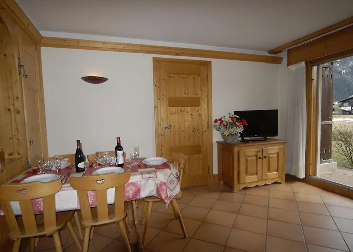 Front Slope דירה